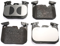 Front brake pads (370x30mm M-Performance brakes)