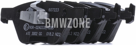 Front brake pads (300x24mm diameter)